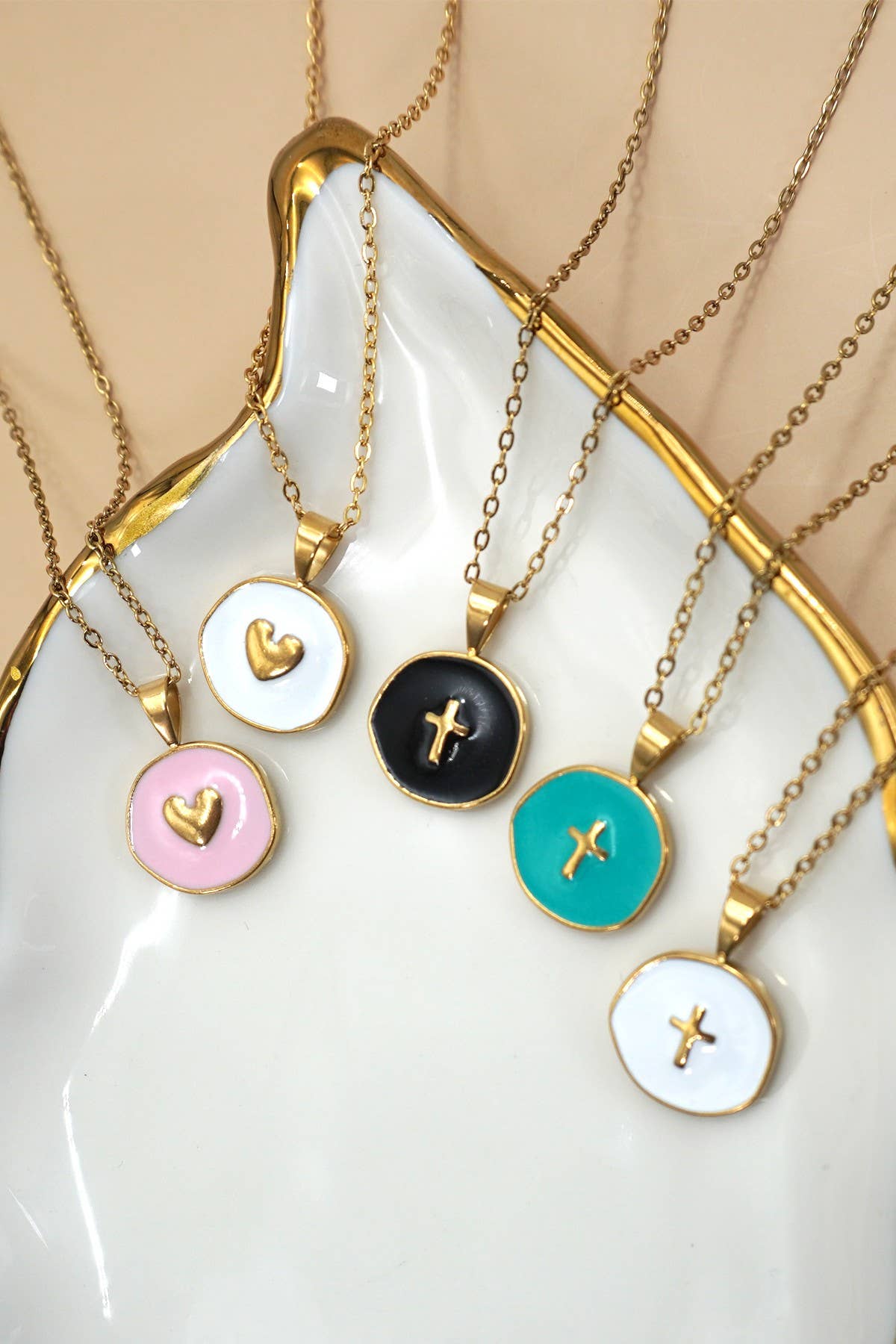 18K STAINLESS STEEL TARNISH FREE CROSS NECKLACE | 40NK9527: HEART GOLD
