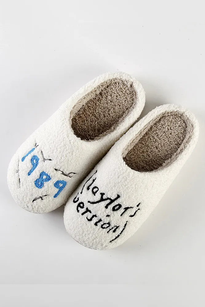 Graphic Printed Taylor's Version Knit Plush Slippers: Red / 39-40