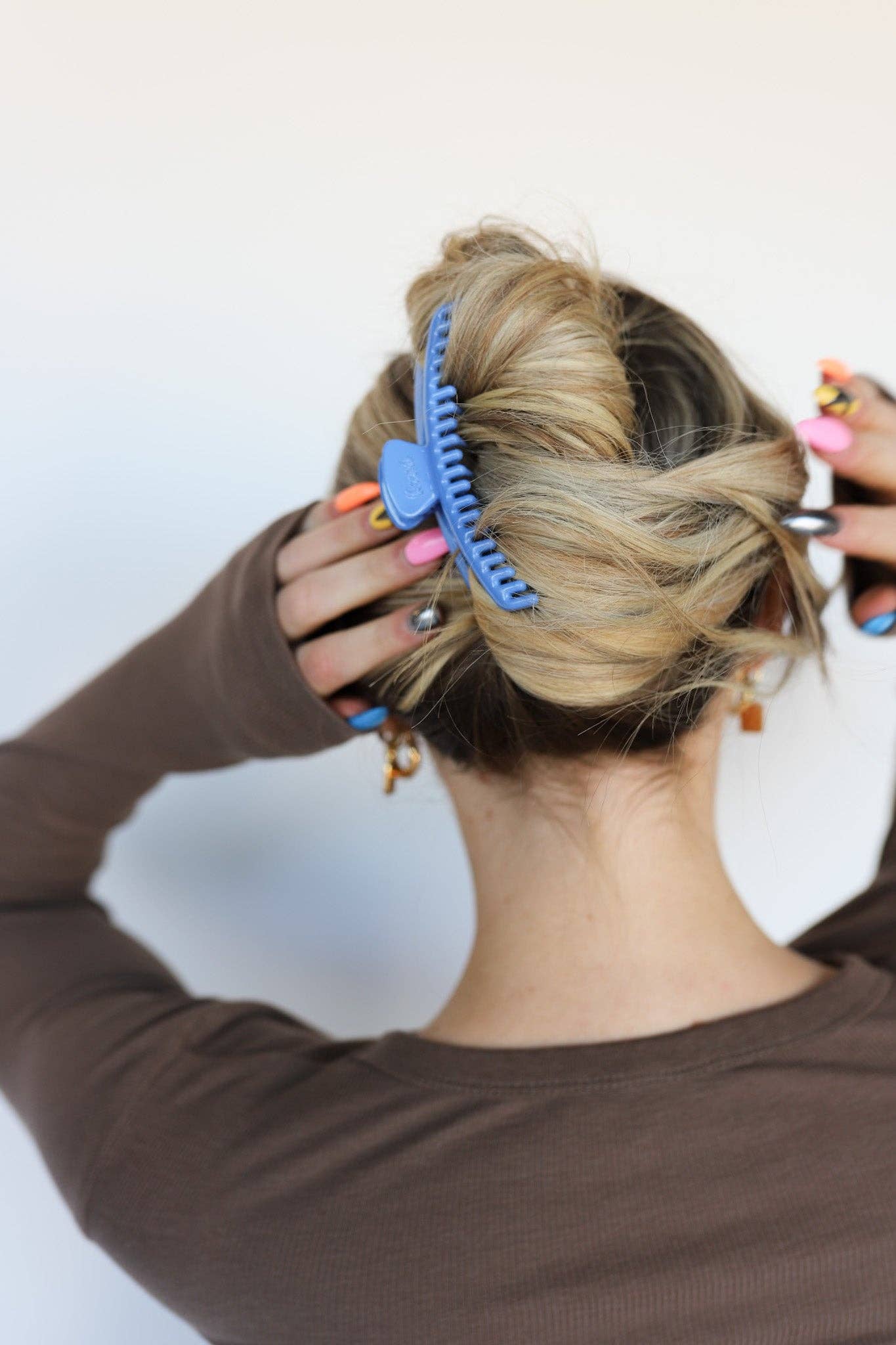SHINY MIDI HOLD EVERYTHING CLAW ( 16 COLORS ): NAVY BLUE