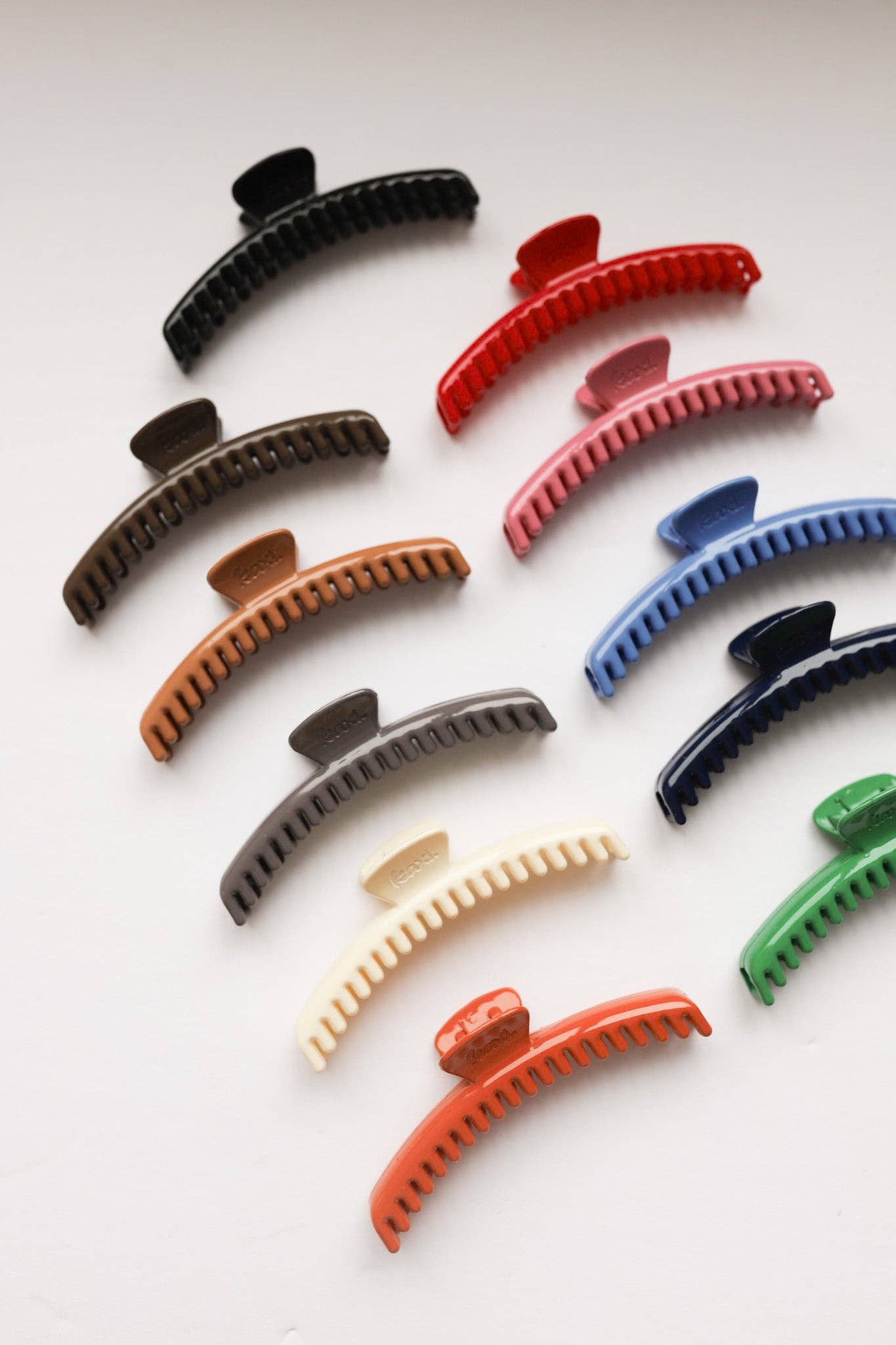 SHINY MIDI HOLD EVERYTHING CLAW ( 16 COLORS ): NAVY BLUE