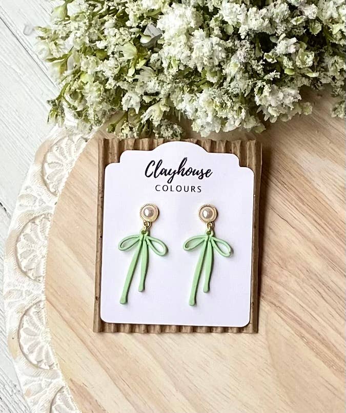 Spring Bow Earrings : Cream