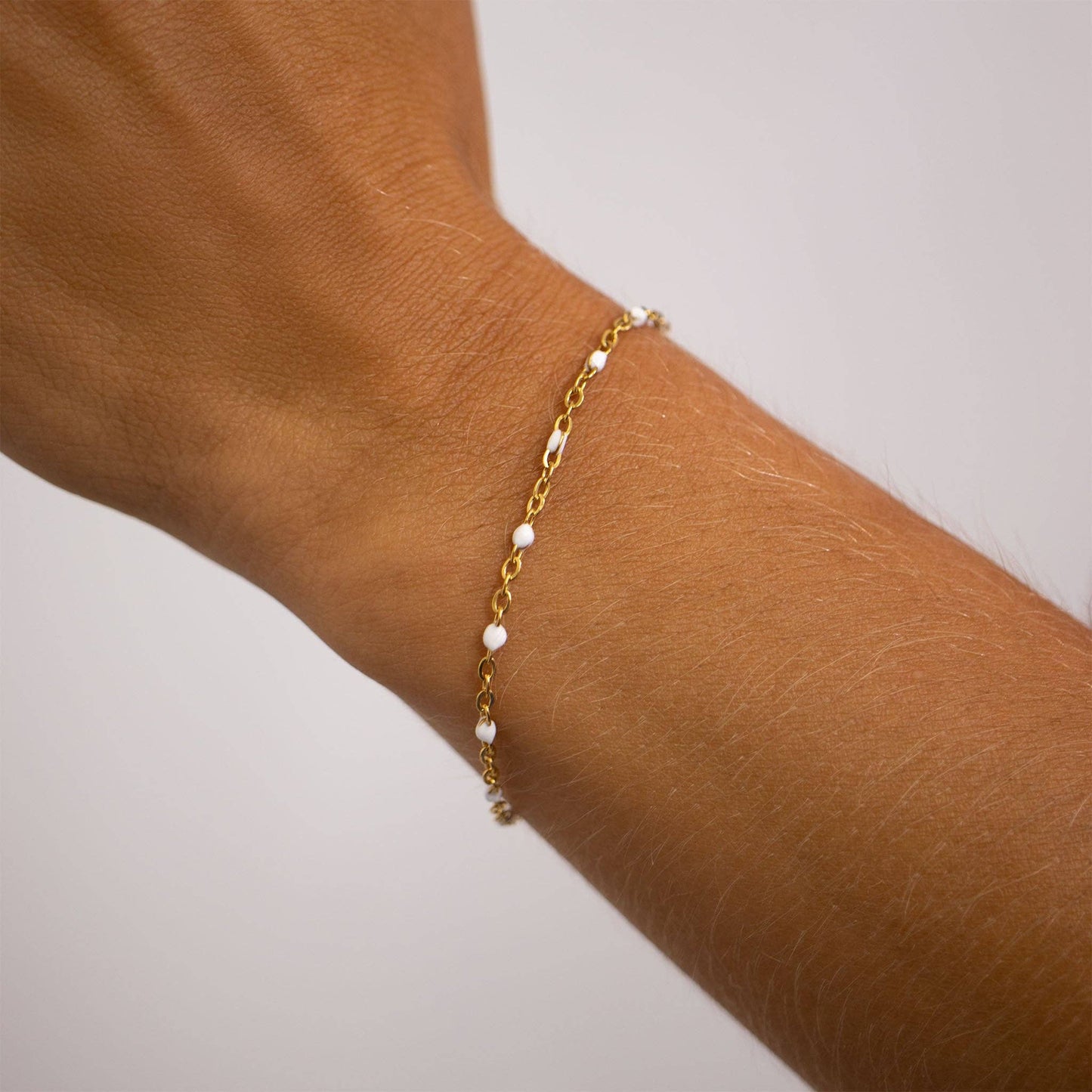 18K Gold PVD Stainless Steel White Confetti Chain Bracelet: Gold