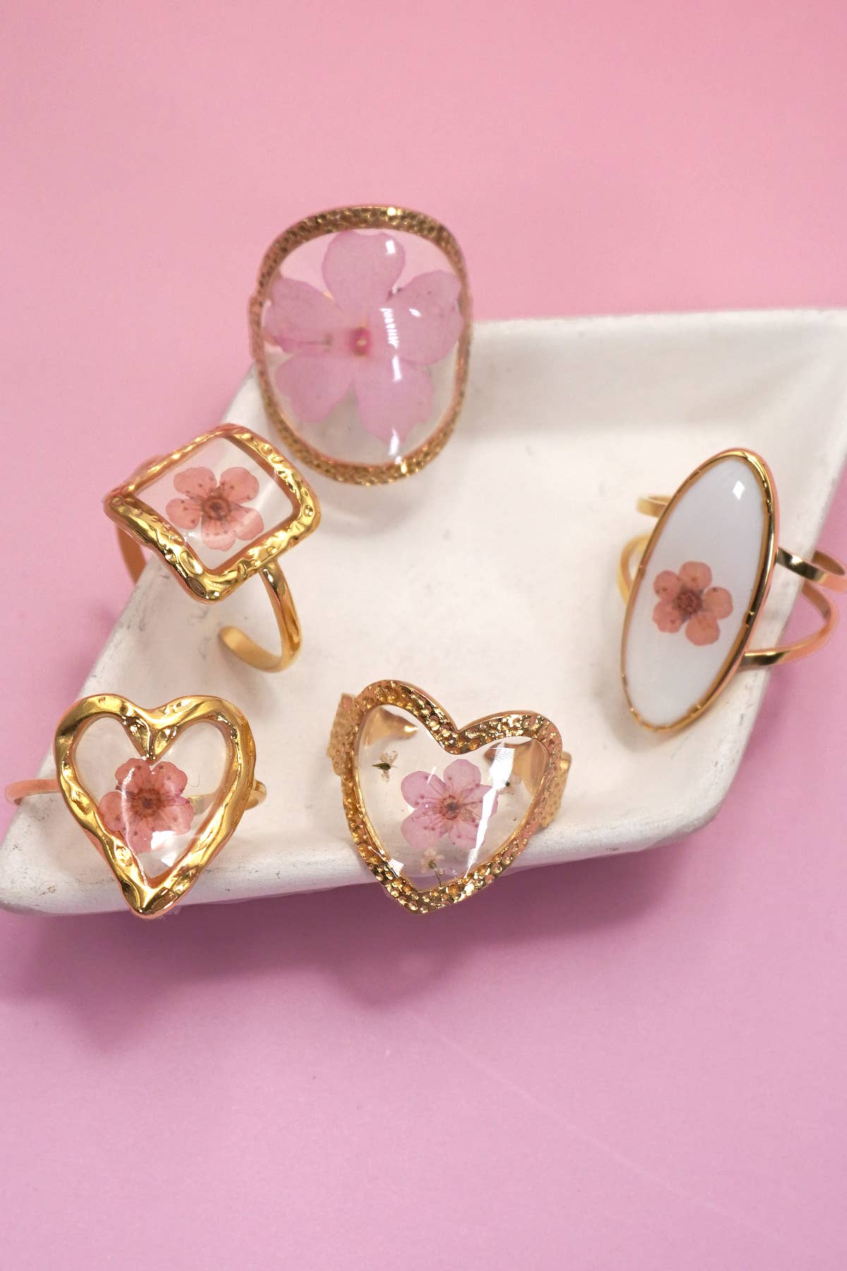 18K STAINLESS STEEL TARNISH FREE FLORAL RINGS | 40R104: OVAL APRICOT