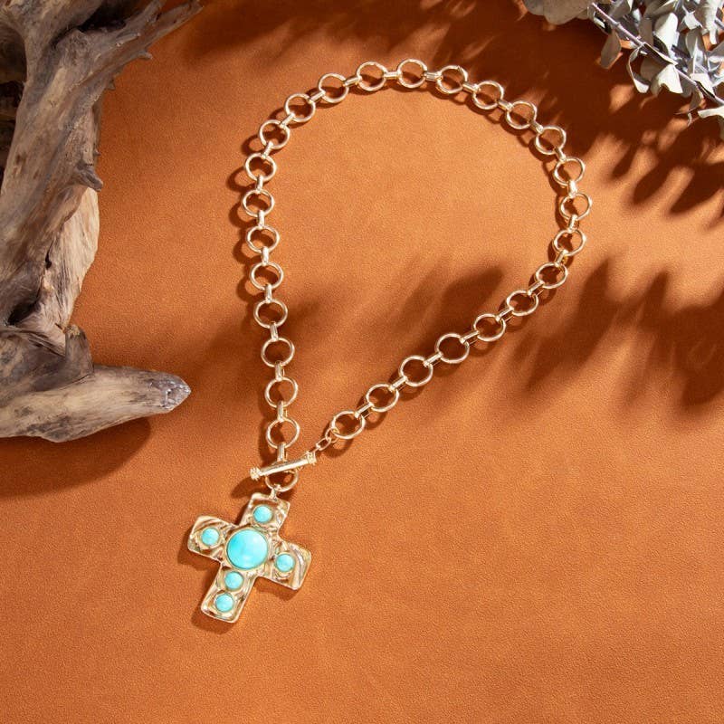 NOTABLE HAMMERED CROSS FRONT TOGGLE NECKLACE | 40NK9600: GOLD