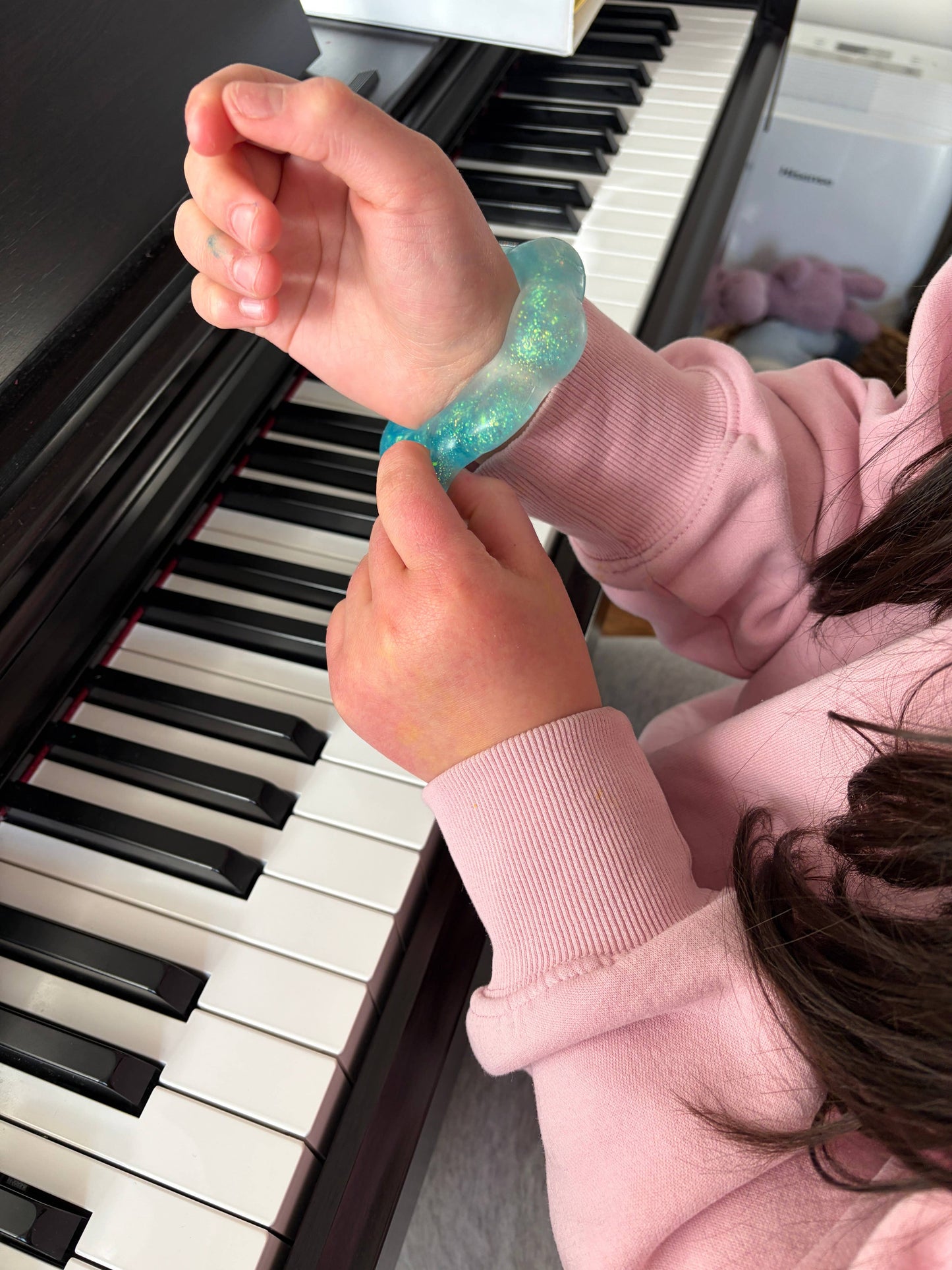 Feelzies™ Original Squishy Bracelet: Bubblegum Glow