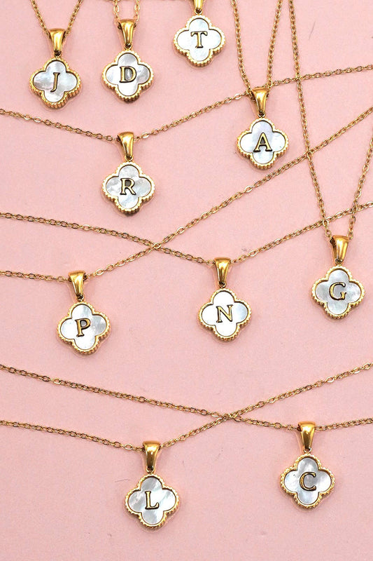 18K STAINLESS STEEL MOP CLOVER INITIAL NECKLACE | 40NK9487: C