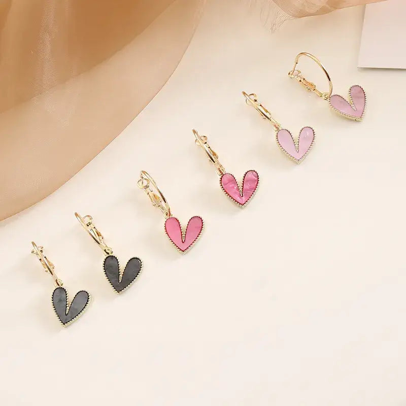 Heart Dangle Colored Earrings: Black