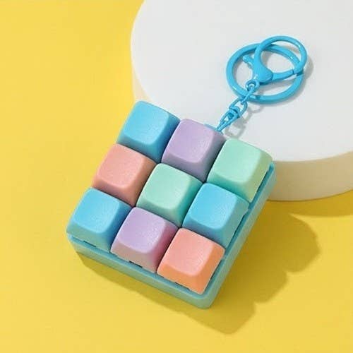 Keyboard Fidget Stress Relief Keychain | 40KC182: LAVENDER
