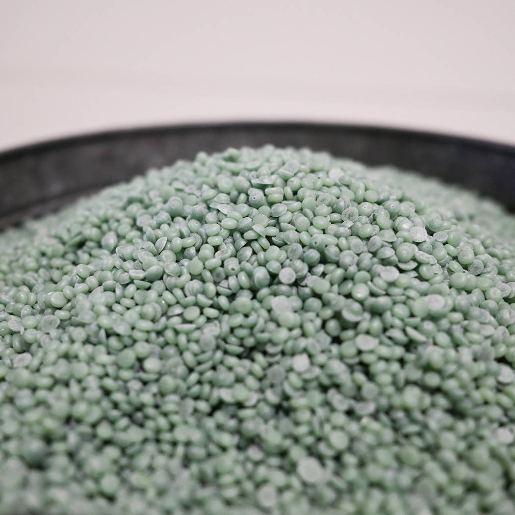 Soy Wax Scented Beads - 2lb Refill for A La Carte Candle Bar: Holiday Home