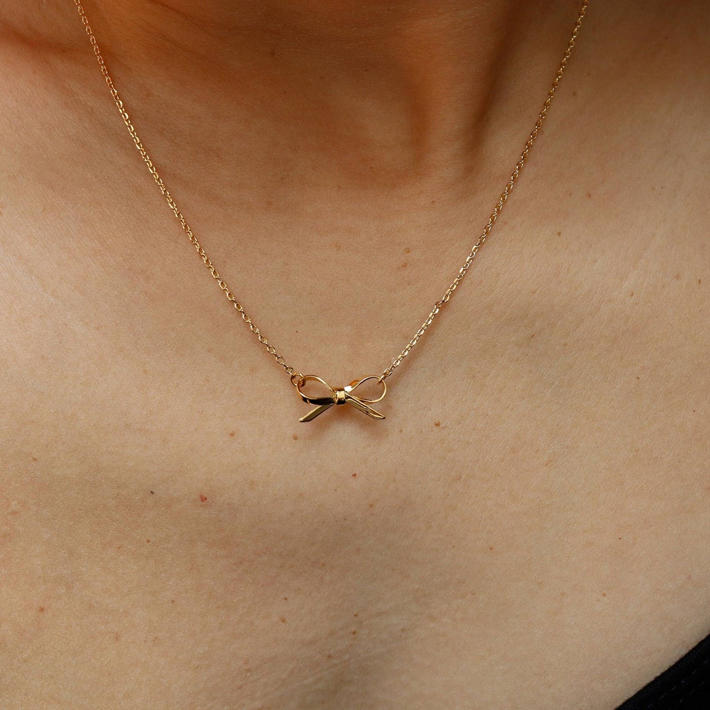 18K STAINLESS STEEL TARNISH FREE BOW NECKLACE |  40NK9418: GOLD