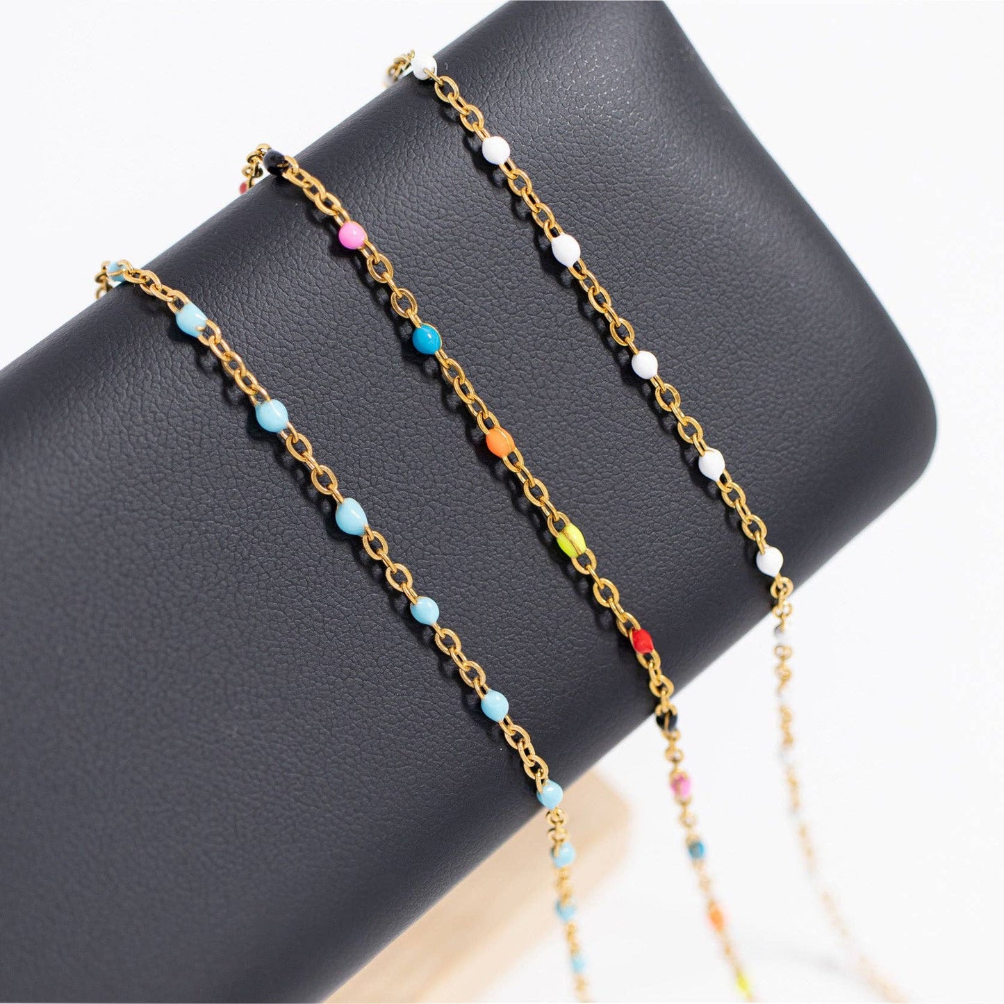 18K Gold PVD Stainless Steel White Confetti Chain Bracelet: Gold