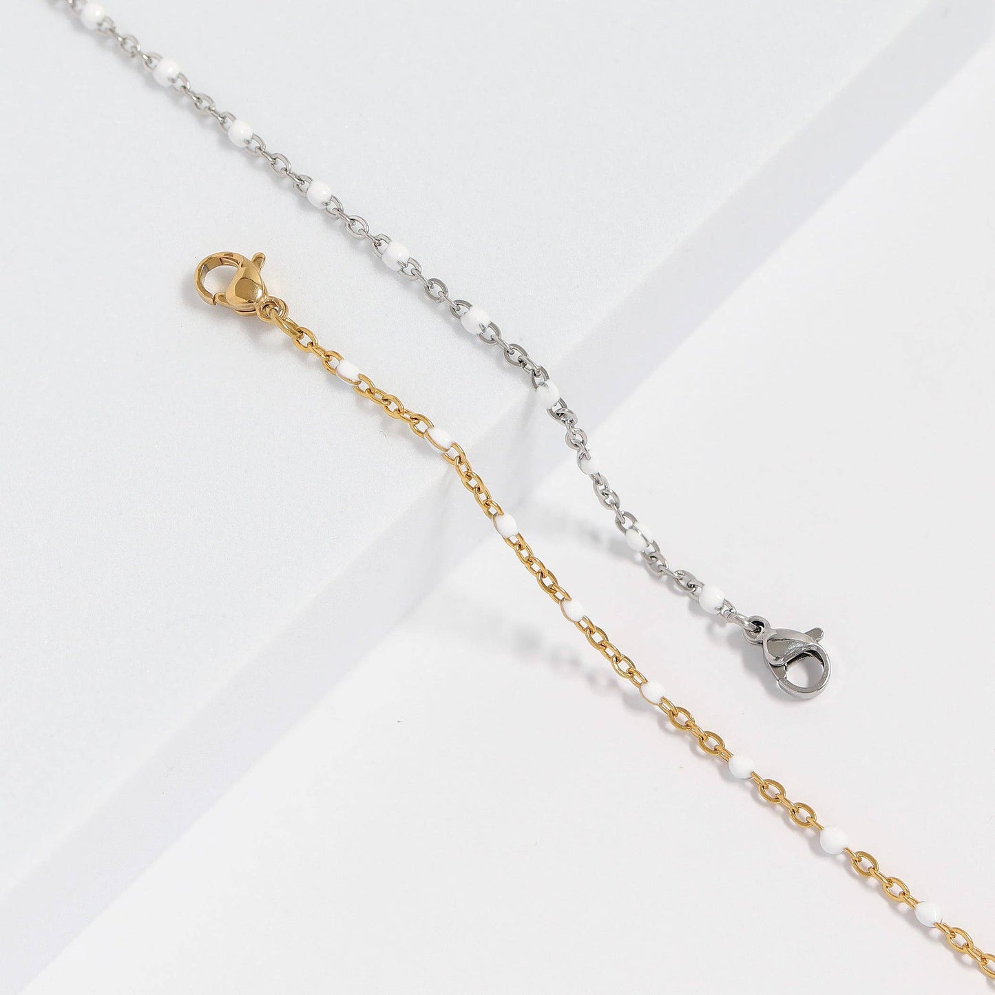 18K Gold PVD Stainless Steel White Confetti Chain Bracelet: Gold